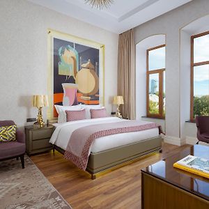 Art Gallery Hotel